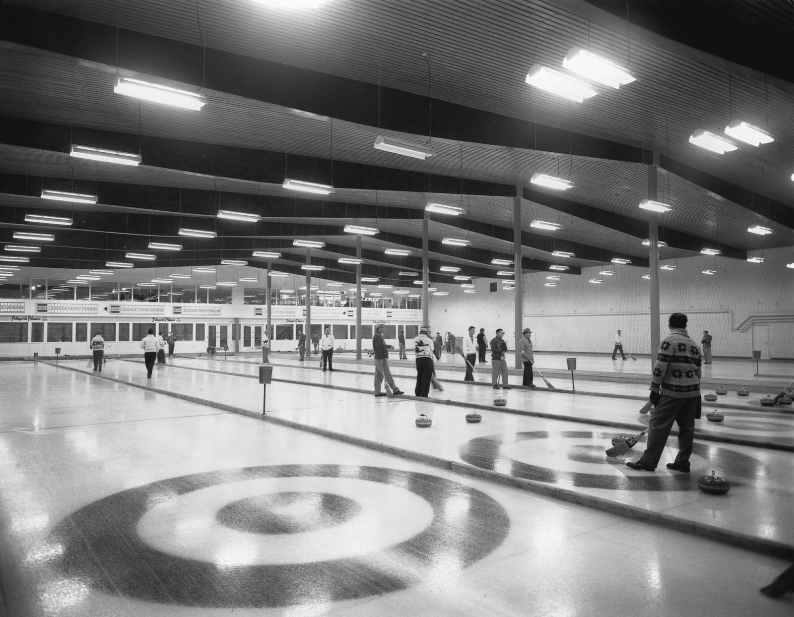 Heatless Curling Sets: The Safe Way to Achieve Beautiful Curls 2 a black and white photo of a bowling alley